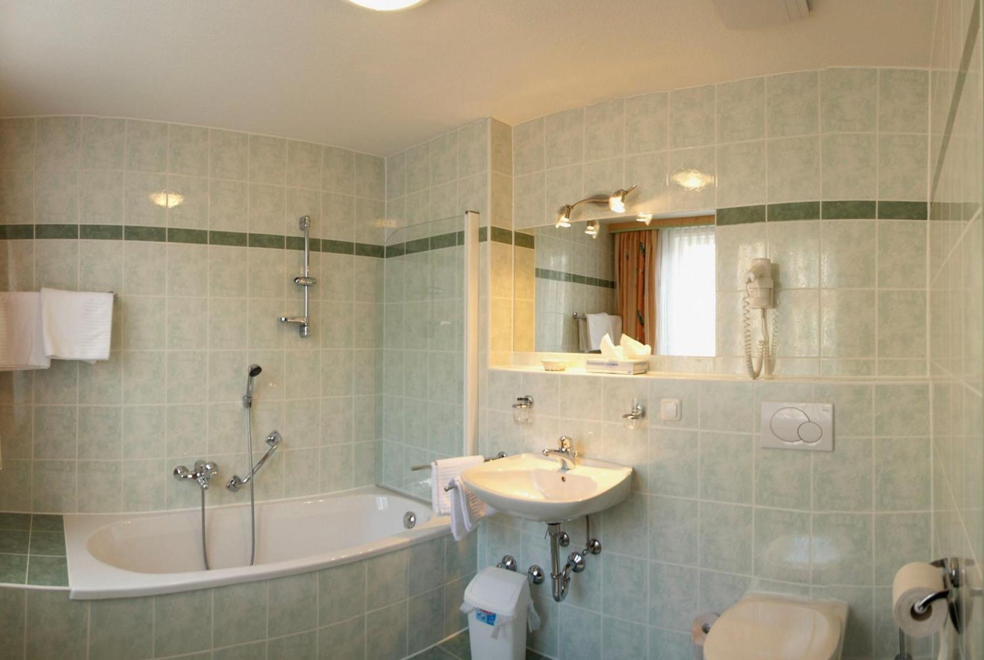 Hotel Zum Kirchenwirt Mariazell Eksteriør bilde